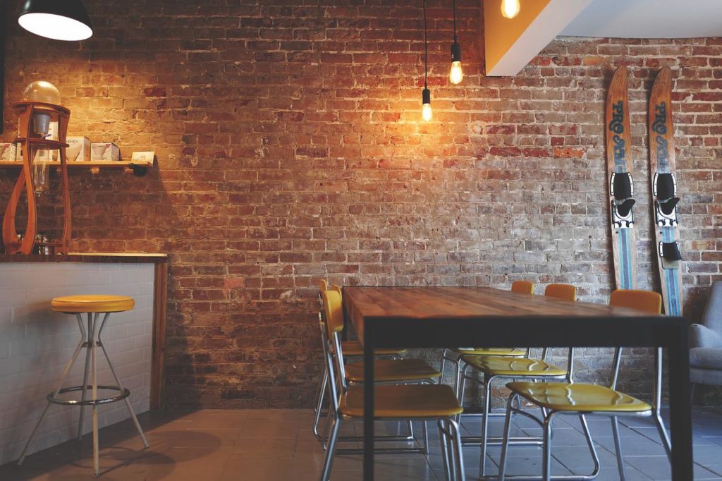 Construire un mur de brique