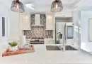 Une cuisine et une salle de bain adaptées aux personnes âgées