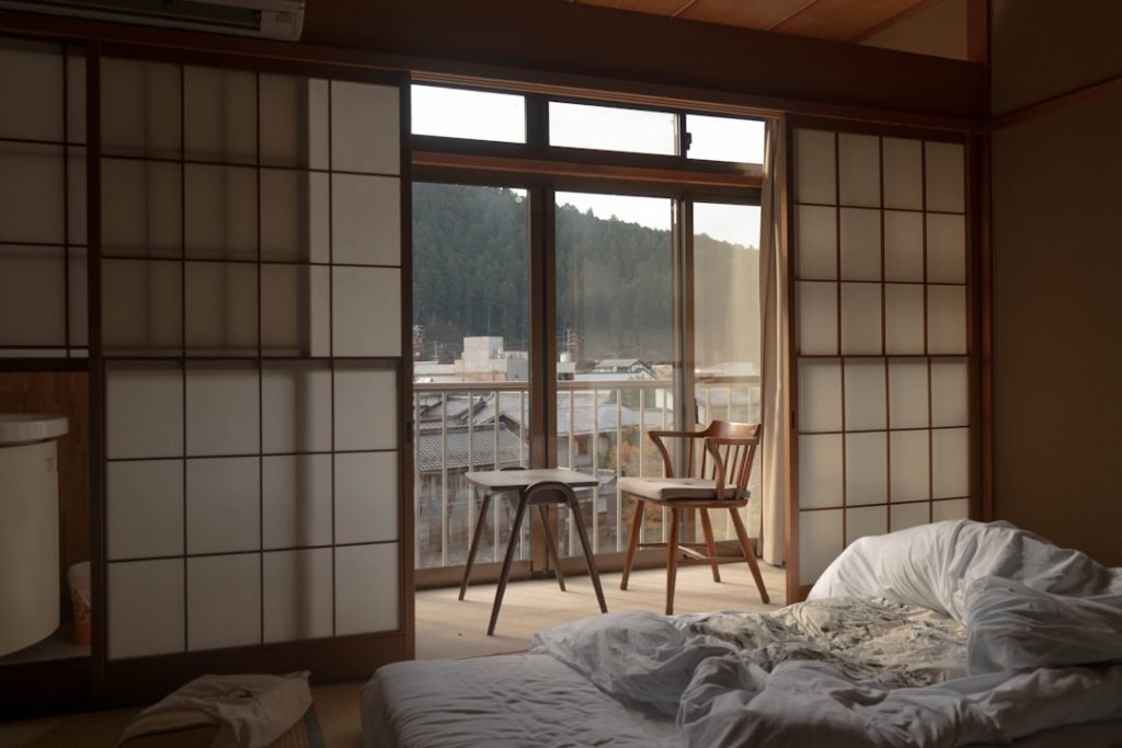 Épaisseur futon japonais : quel choix selon poids et sommier ?